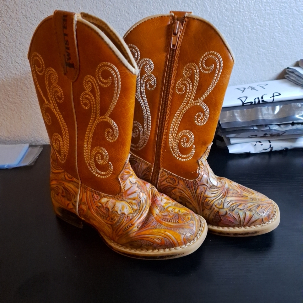 TWISTER WESTERN/COWBOY BOOTS BROWN Embroidered SIDE ZIP - Size 9.5